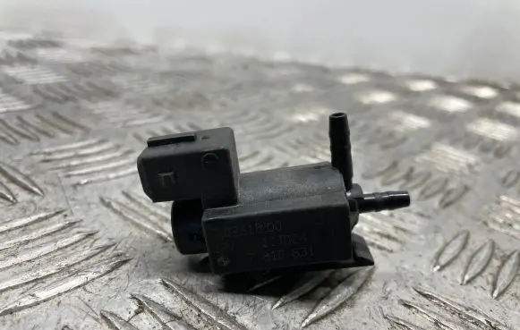 BMW 7 F01 F02 F03 F04 Turbo solenoid valve 7810831