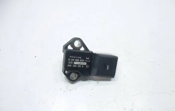 Volkswagen Golf Plus Air pressure sensor 038906051B 0281002399
