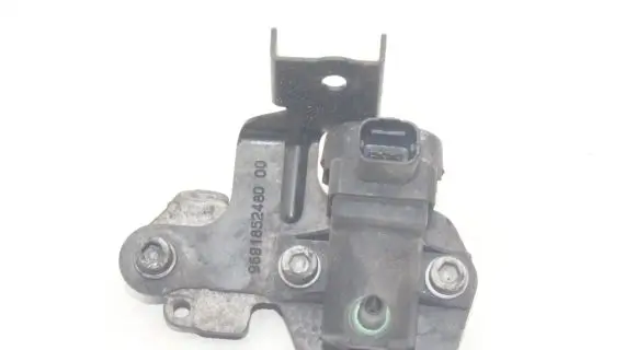 Jaguar XF X250 Engine mount vacuum valve 9665456180