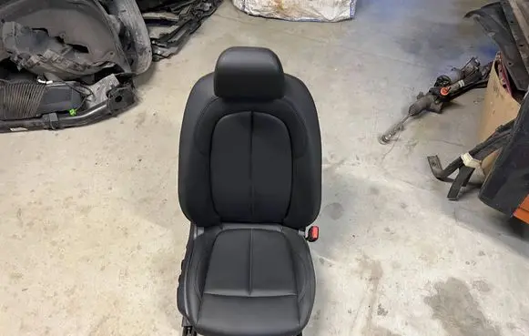 BMW X1 F48 F49 Front passenger seat 