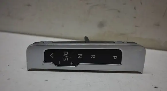 Audi A3 S3 8V Gear shift selector indicator 8V1713463A