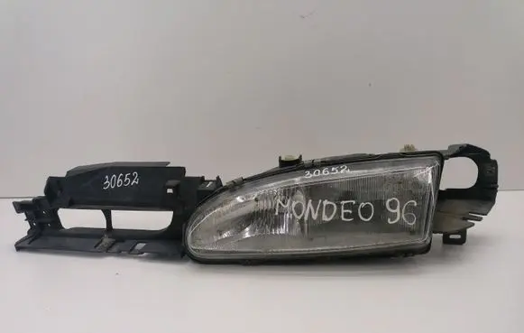 Ford Mondeo MK II Headlight/headlamp E41259996