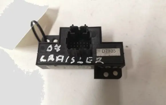 Chrysler 300 - 300C Hazard light switch D7135