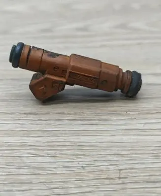 Volvo XC90 Fuel injector 9186340