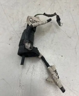Audi Q3 8U Windscreen/windshield washer pump 1K6955651