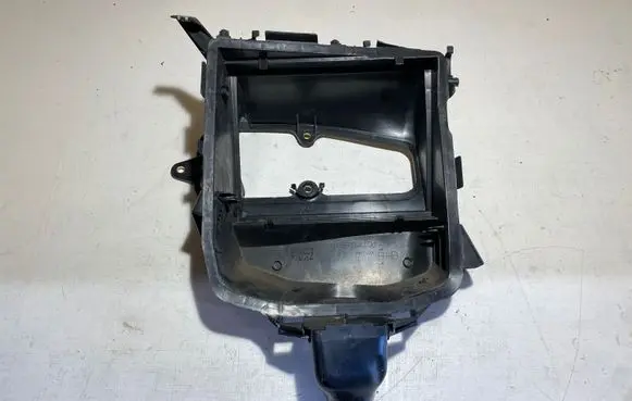 Mercedes-Benz GLE (W166 - C292) Air filter box A1668300140
