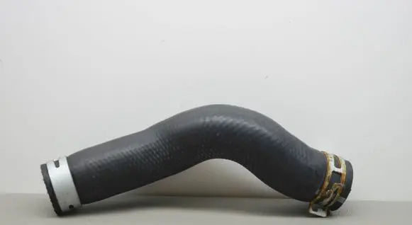 Toyota RAV 4 (XA40) Engine coolant pipe/hose