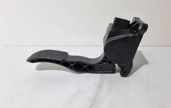 Volkswagen Crafter Accelerator throttle pedal A9063000404 ZGS009Q012 A03426