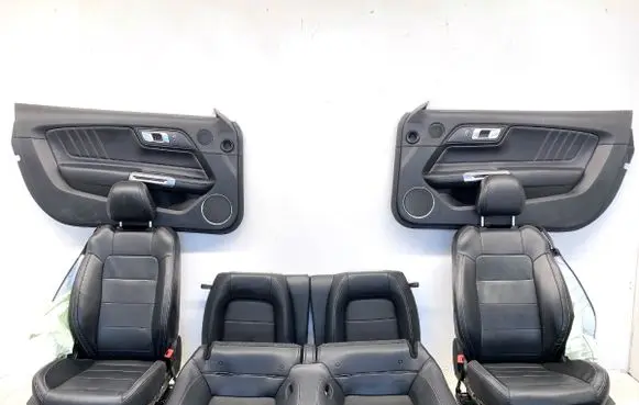 Ford Mustang VI Seat and door cards trim set