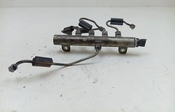Opel Insignia A Fuel main line pipe 000681 55566047