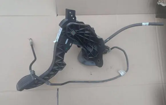 Peugeot 308 Clutch pedal sensor 089697TY6 9676828880 9674259580