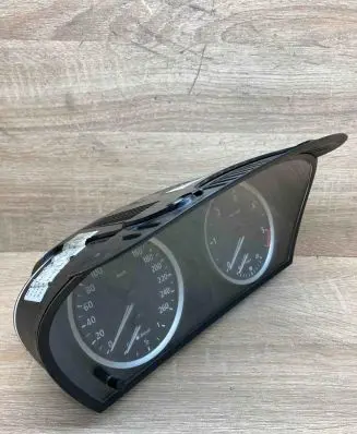 BMW 5 E60 E61 Speedometer (instrument cluster) 6983153 LHD