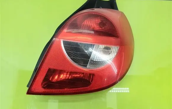 Renault Clio III Rear/tail lights 89035080