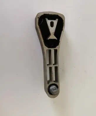 Volvo XC60 Engine mount bracket 31330591
