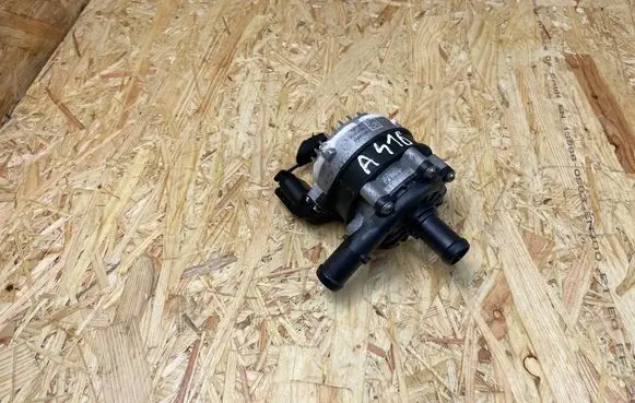 Volvo XC40 Electric auxiliary coolant/water pump 32339380