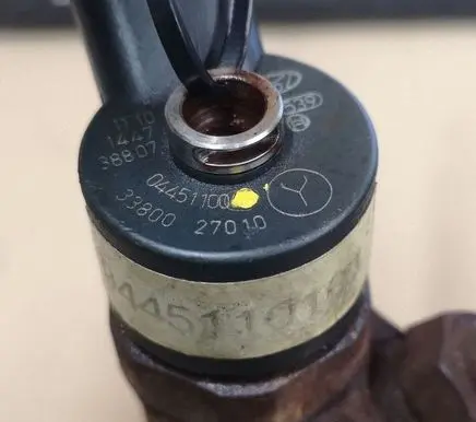 Hyundai Tucson JM Fuel injector 0445110064