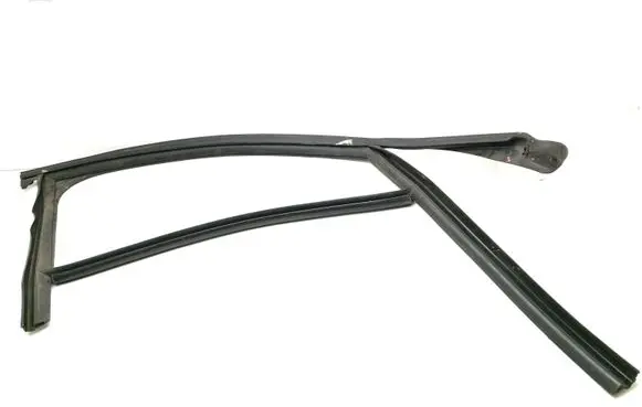Audi A8 S8 D4 4H Rubber seal front door window/glass 4H0837440
