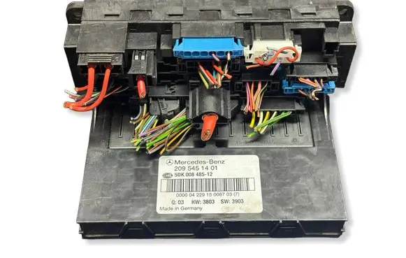 Mercedes-Benz CLK A209 C209 Fuse box set 2095451401 5DK00848512