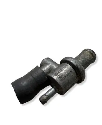 Volkswagen PASSAT B3 Engine coolant pipe/hose 191819911A