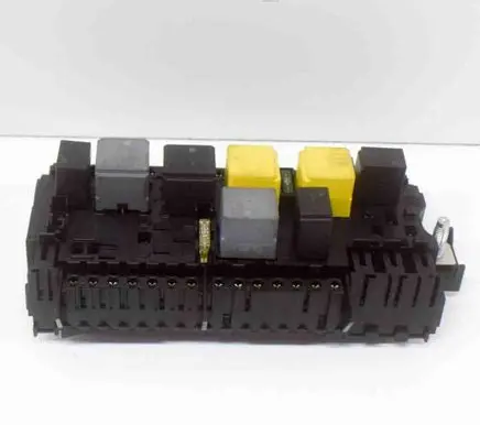 Mercedes-Benz CLA C117 X117 W117 Fuse module A2469067100