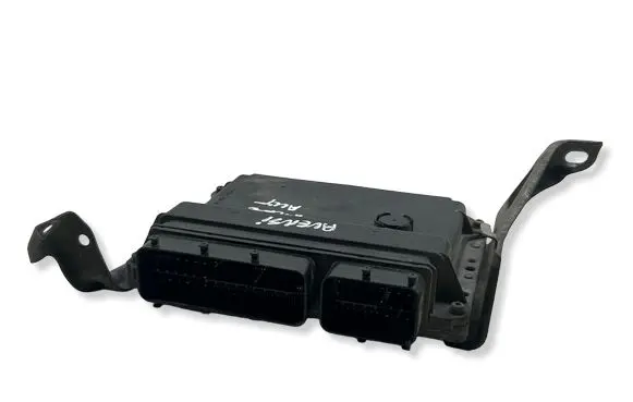 Toyota Avensis T270 Engine control unit/module 8966105D11 MB2759001400
