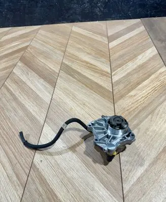 Opel Insignia A Vacuum pump