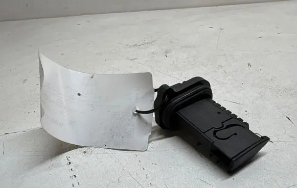 BMW 3 F30 F35 F31 Mass air flow meter 8506408