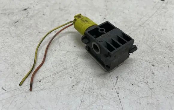 Mercedes-Benz CLA C117 X117 W117 Airbag deployment crash/impact sensor 0038202926