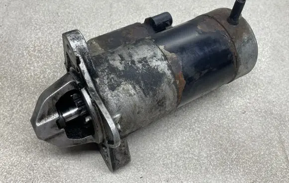 Opel Insignia A Starter motor 55486156