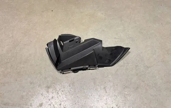 Front bumper mounting bracket
