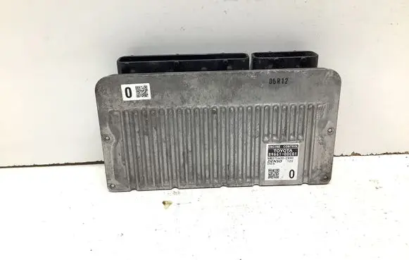 Toyota Yaris Engine control unit/module 896610DC01 MB2756002840