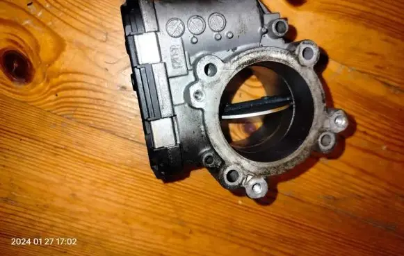 Mercedes-Benz C AMG W204 Throttle body valve A6420900270 0281002894 79003041