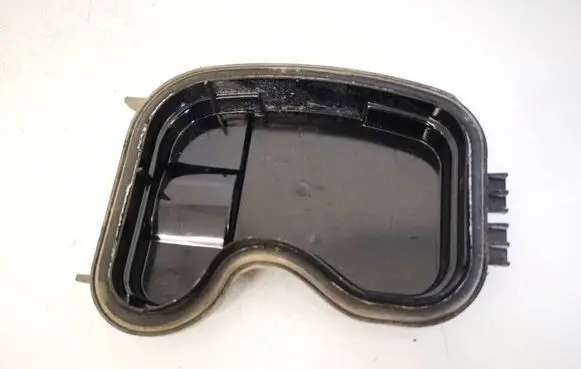 Volkswagen Golf IV Headlight/headlamp dust cover 150146
