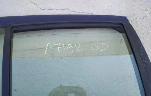Nissan Almera N16 Rear door window glass