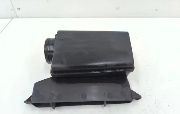 Volkswagen Jetta VI Air intake duct part 5C6805961