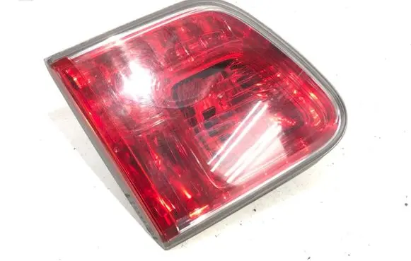 Toyota Avensis T270 Rear/tail lights