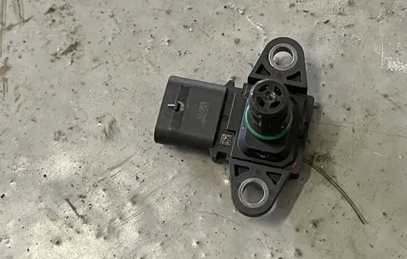BMW 6 F12 F13 Air pressure sensor 7599042 A2C53358214