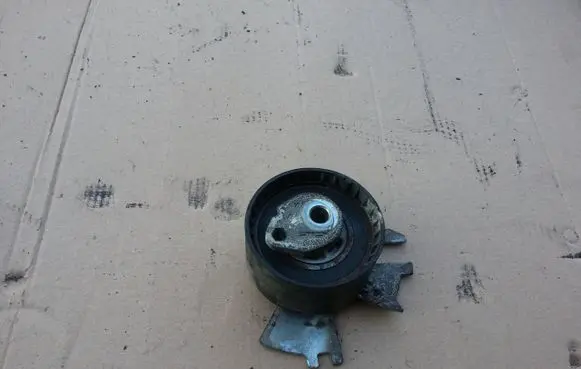 Ford Mondeo MK IV Timing chain cover 