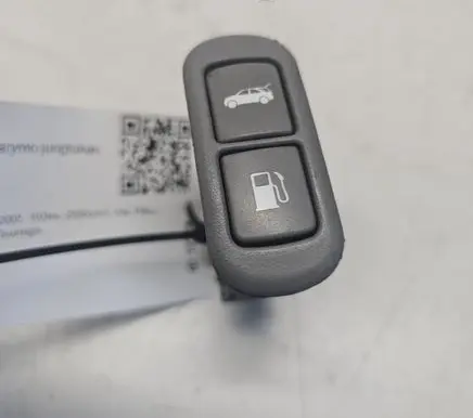 KIA Sorento Fuel tank opening switch 935503E000