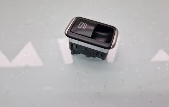 Mercedes-Benz C AMG W204 Electric window control switch A2049058202 10075077