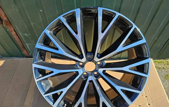 Volvo XC60 R22 alloy rim 9JX22H2ET43 32327097