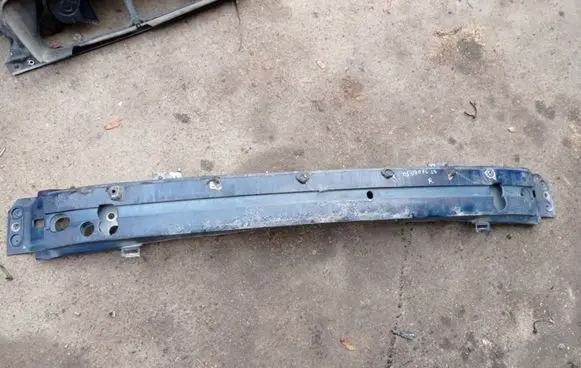 Volvo V70 Front bumper cross member 08652097