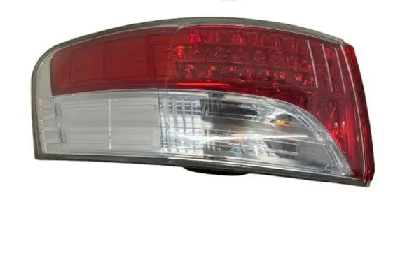 Toyota Avensis T270 Rear/tail lights