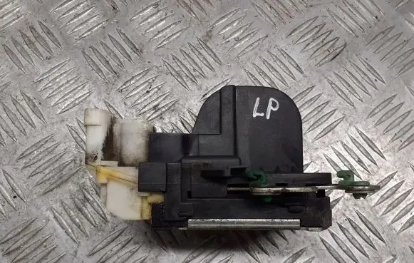 Alfa Romeo 147 Front door lock