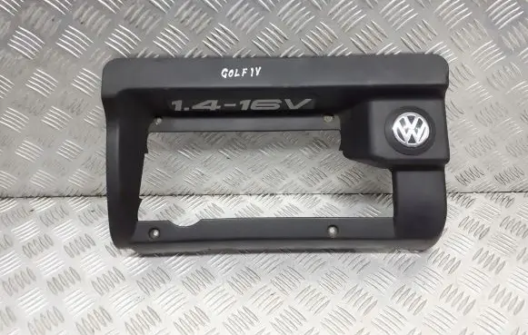 Volkswagen Golf IV Engine cover (trim) 063103925