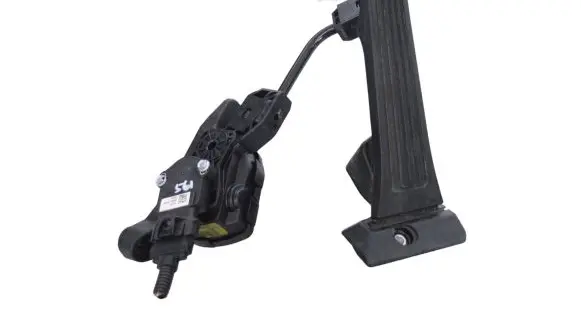 Hyundai Santa Fe Accelerator throttle pedal 327002W910