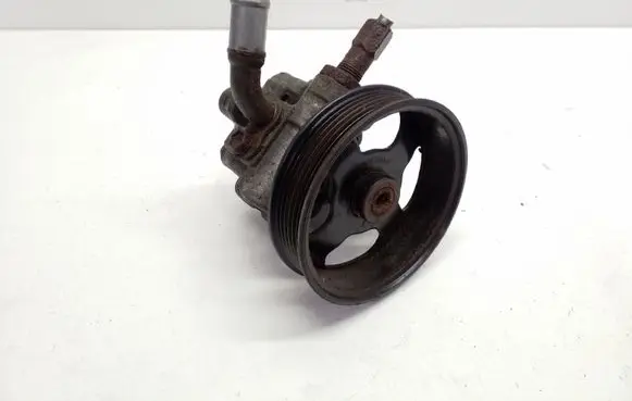 Chrysler Town & Country V Power steering pump 68078769AA
