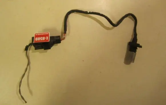 Volvo V70 Crankshaft position sensor 1275599