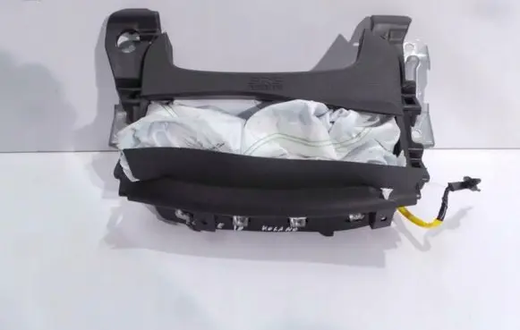 Mitsubishi Eclipse Cross Passenger airbag 7030A63650