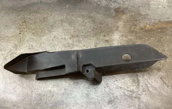 Honda CR-V Fender end trim 74207GM1 M6353